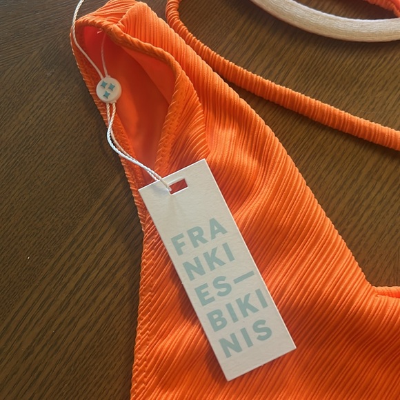 Frankie’s Enzo Plisse Ribbed Bikini - Picture 7 of 16